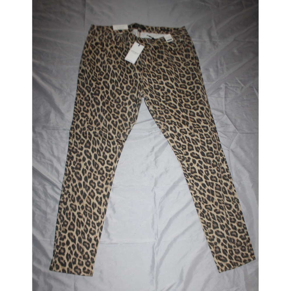 Judey blue Mid rise leopard animal print jeans size 15/32